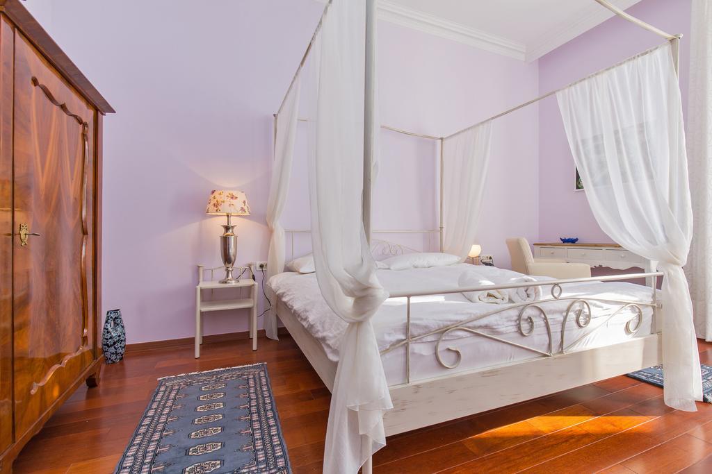 Luxury Seafront Apartment Banje Дубровник Екстериор снимка